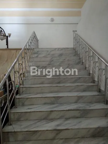 image RUMAH MEWAH MANYAR HITUNG TANAH (6)