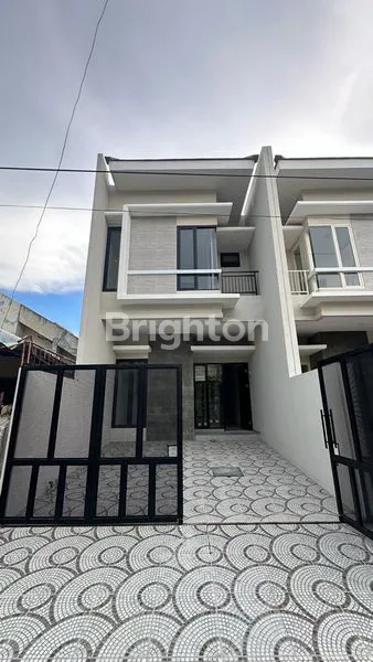 image RUMAH MINIMALIS 2 LT KUTISARI INDAH BARU GRESS ROW JALAN LEBAR (1)