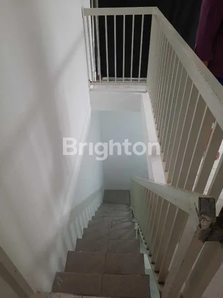 image RUMAH 2 LT DI JL SETRO KENJERAN SURABAYA  (5)