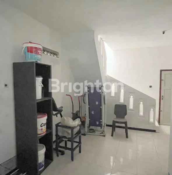 image RUMAH MURAH 2 LANTAI DEKAT BANDARA PAKIS (2)