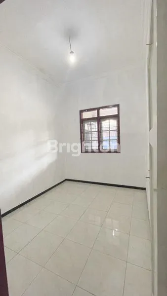 image RUMAH MURAH 2 LANTAI DEKAT BANDARA PAKIS (3)