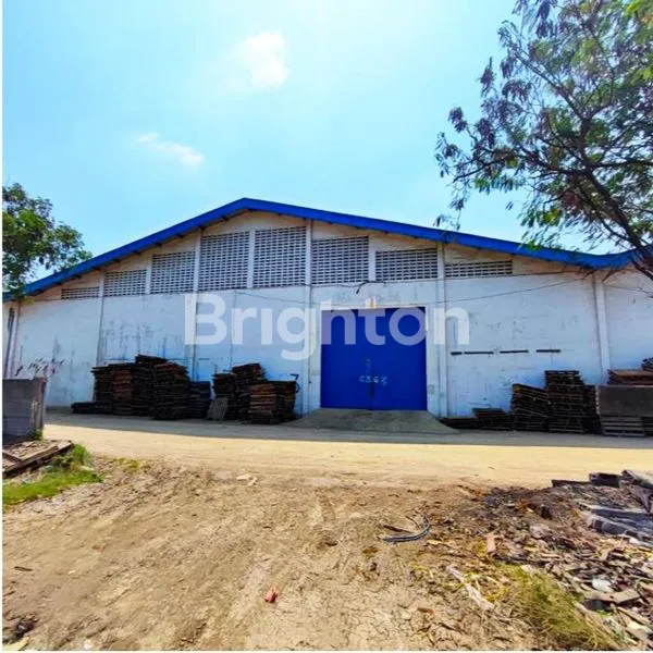 image GUDANG STRATEGIS DAN LUAS DI TERBOYO RAYA (3)