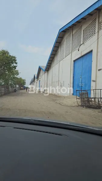 image GUDANG STRATEGIS DAN LUAS DI TERBOYO RAYA (5)