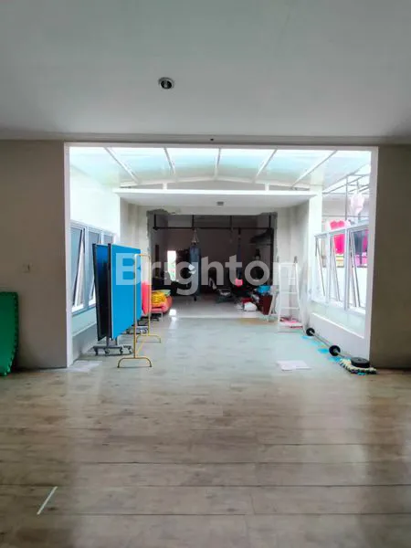 image RUMAH 2 LANTAI SIAP HUNI DEMANGAN BARU YOGYAKARTA (4)