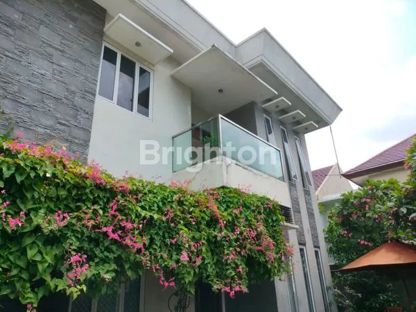 image RUMAH 2 LANTAI SIAP HUNI DEMANGAN BARU YOGYAKARTA (2)