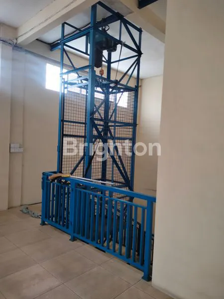 image RUKO 3 LANTAI DI PINGGIR JALAN UTAMA (4)