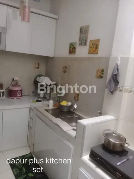 image RUMAH NYAMAN DAN ASRI 3 LANTAI DI JAGAKARSA JAKARTA (4)