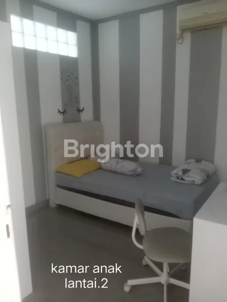 image RUMAH NYAMAN DAN ASRI 3 LANTAI DI JAGAKARSA JAKARTA (5)