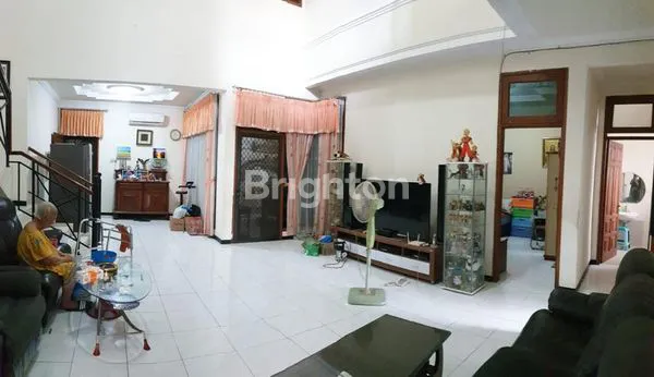 image DHARMAHUSADA REGENCY RUMAH DEKAT UNAIR (3)