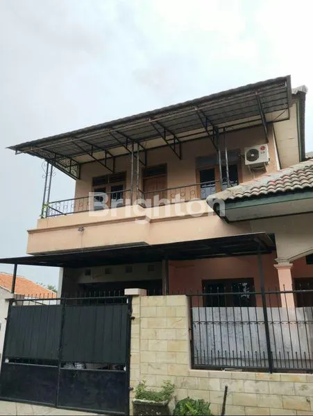 RUMAH CANTIK DI LOKASI STRATEGIS 2 LANTAI BANTARJATI BOGOR UTARA