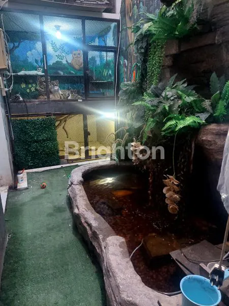 image RUMAH GRES SIAP HUNI 2 LANTAI LINGKUNGAN BAGUS DAN BERSIH ONE GATE SYSTEM (5)