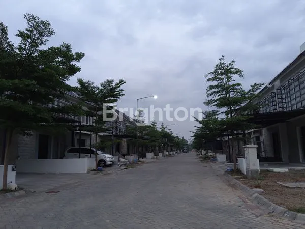image RUMAH LOKASI PALING STRATEGIS DI PUSAT KOTA SIDOARJO. DEKAT TOL SIDOARJO (2)