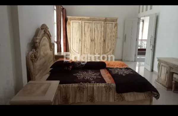 image RUMAH HOOK 2 LANTAI GRAHA GOLF ARAYA MALANG (7)