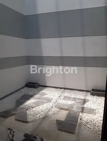 image MINIMALIS GRESS 2LT AREA DARMO PERMAI (8)