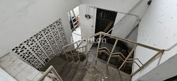 image RUMAH TENGAH KOTA SEMARANG TENGAH (8)