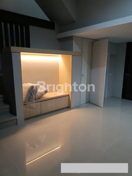 image RUMAH NORTHWEST CENTRAL CITRALAND SURABAYA (6)