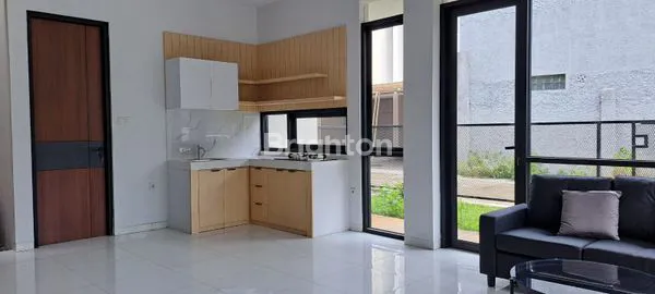 image RUMAH BARU PINGGIR KOTA DEKAT LEUWIPANJANG SIAP HUNI (4)