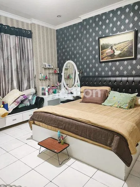 image RUKO 4,5 LANTAI LUAS 4,75 METER DAN PANJANG 25 METER DAERAH JALAN THAMRIN UJUNG - SIAP HUNI - LOKASI STRATEGIS (5)