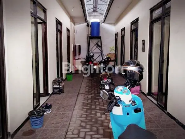 image RUMAH KOST MURAH  (KONDISI AKTIF FULL) DEKAT KAMPUS 3 UMM LANDUNGSARI BONUS TOKO (1)