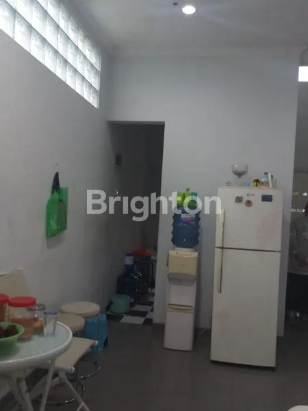 image RUMAH MINIMALIS DI KETINTANG (2)