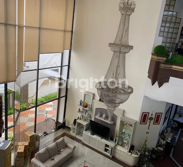 image ISTIMEWA RUMAH KOMERSIAL PUSAT KOTA SURABAYA, 3 MENIT KE TUNJUNGAN PLAZA (5)