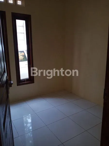 image RUMAH SALATIGA ADA  5 UNIT COCOK UNTUK KELUARGA KECIL (3)