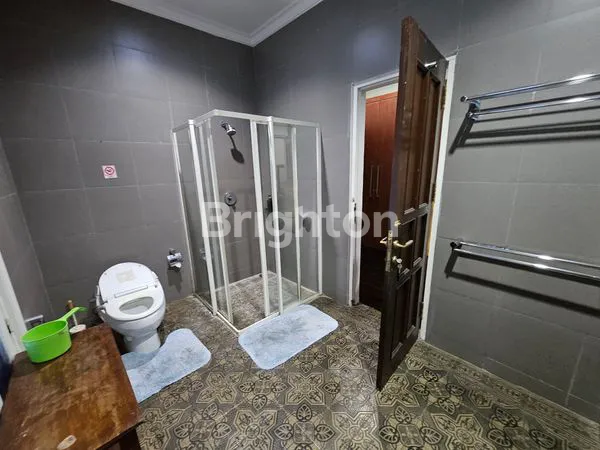 image RUMAH BESAR DAN TANAH LUAS DI TENGAH KOTA MARKONI (5)