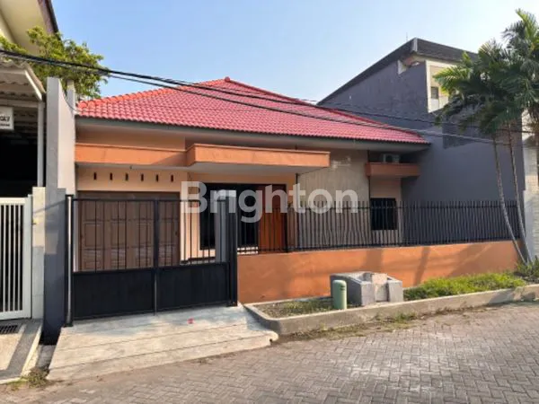 image MANYAR TOMPOTIKA ROW LEBAARRR (1)