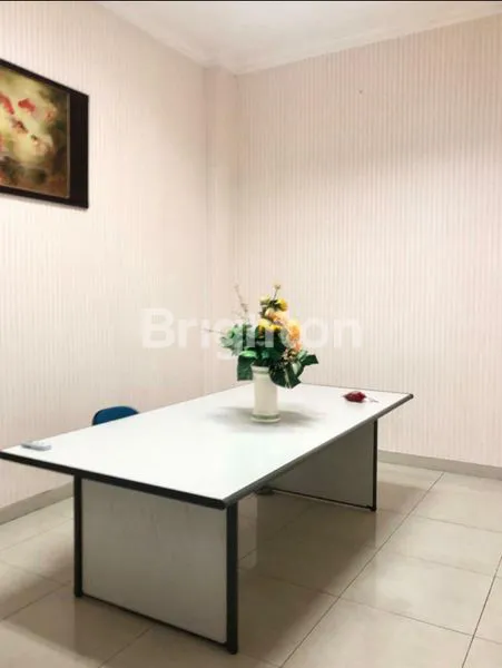 image KANTOR 2 LANTAI DI KELAPA GADING (8)