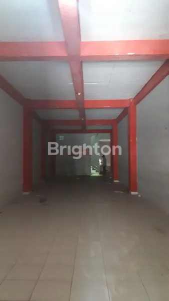 image RUKO 2 LANTAI DI PERTOKOAN DAERAH COYUDAN, PUSAT KERAMAIAN SOLO (5)