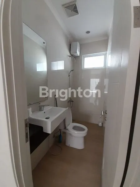 image RUMAH DUA LANTAI WATER FRONT CITY (5)