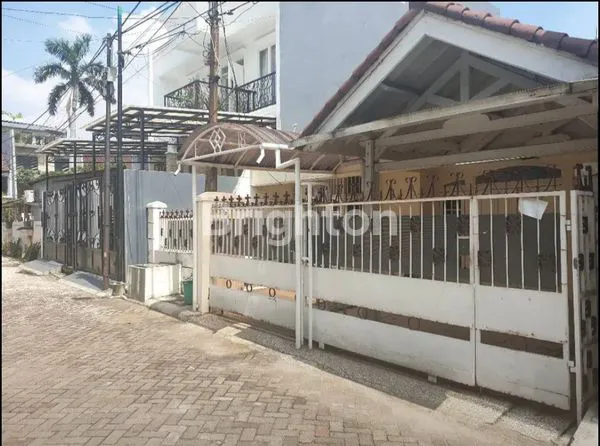 image RUMAH DI SUNTER MAS, JAKARTA UTARA 1,5 LANTAI (3)