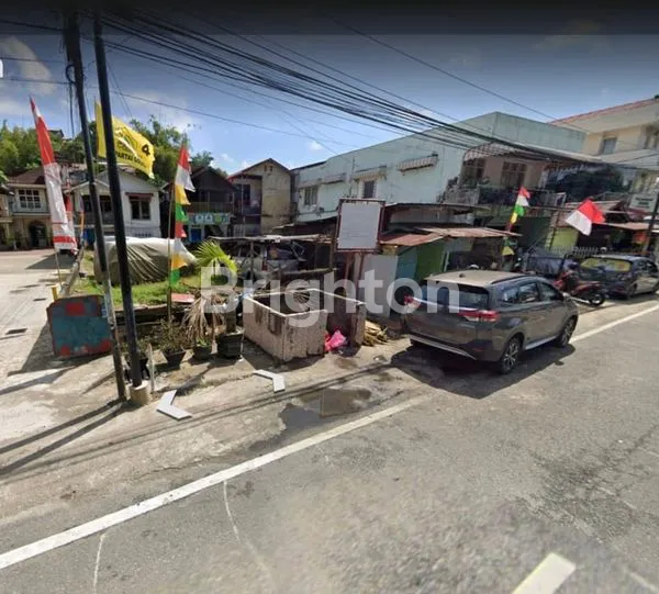 image TANAH PINGGIR JALAN DI TENGAH KOTA (2)