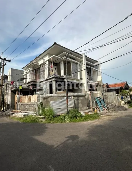 image RUMAH HOOK MINIMALIS RUNGKUT DEKAT UPN GUNUNG ANYAR, PANDUGO (1)