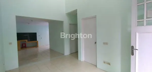 image TAMAN PARAHYANGAN LIPPO KARAWACI  (4)