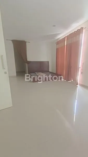 image DIJUAL RUMAH SIAP HUNI, CAT BARU, DI KAWASAN ELIT CITRA GARDEN SIDOARJO (5)