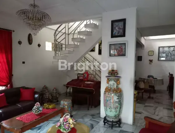 image RUMAH TANJUNG DUREN JAKARTA BARAT 2 LANTAI HOOK (1)