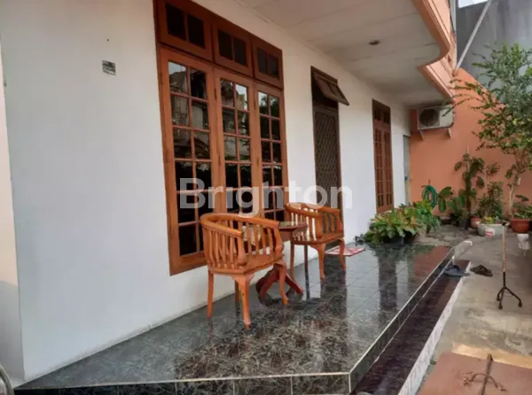 image RUMAH TANJUNG DUREN JAKARTA BARAT 2 LANTAI HOOK (3)