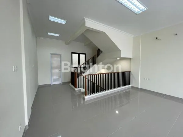 image RUKO ARISTOTELES 3 LANTAI GADING SERPONG (4)