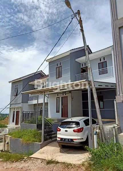 image ŔUMAH MINIMALIS 2 LANTAI SIAP HUNI DI SEPINGGAN BARU (1)