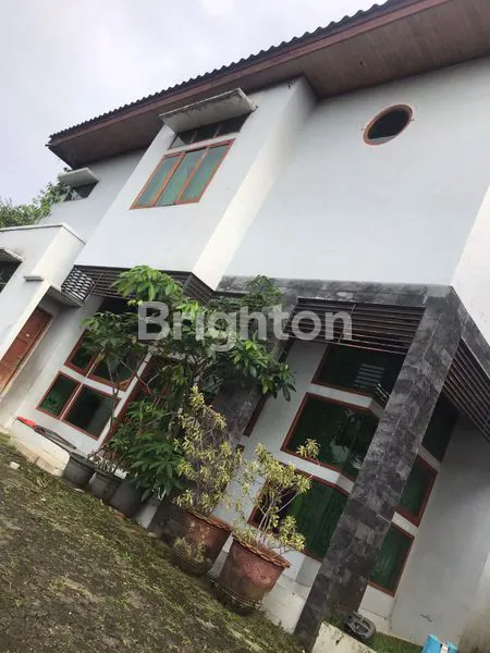 image DI JUAL RUMAH MEWAH 2 LT DI HOOK,LOKASI ELITE NEMPEL JL PAJAJARAN,PREMIUM AREA DI BOGOR. (6)