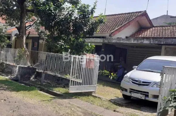 image RUMAH SECOND ASRI DI KETINTANG, DEKAT UNESA (1)