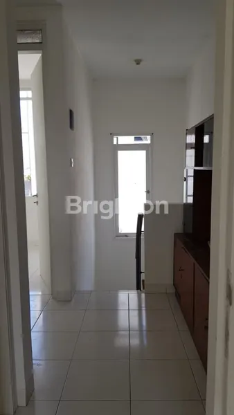 image RUMAH MINIMALIS 2 LANTAI DI PERUMAHAN ISTANA REGENCY SUDIRMAN, BANDUNG (5)