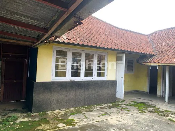 image RUMAH JUAL DEKAT ALUN ALUN MAGELANG LOKASI  DI DEKAT RINDAM DIPONEGORO (1)