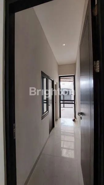 image RUMAH MODERN 2 LT DI PONDOK TJANDRA INDAH SIDOARJO (7)
