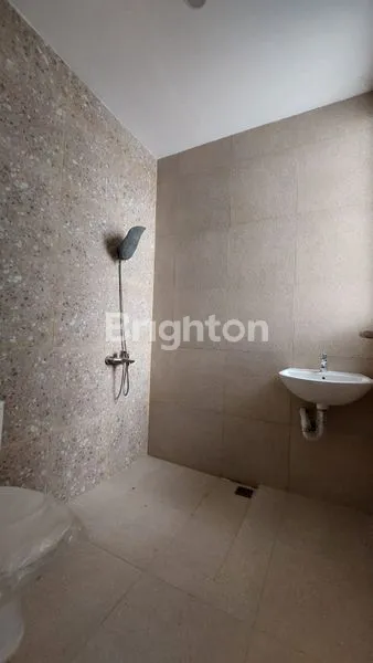 image RUMAH MODERN 2 LT DI PONDOK TJANDRA INDAH SIDOARJO (4)