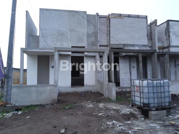 image RUMAH HARGA 400 JUTAAN. LOKASI CANDI SIDOARJO. DEKAT KOTA SIDOARJO.UTJ 10 JUTA LANGSUNG KPR. (2)