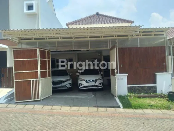 image RUMAH VPT TERAWAT CARPORT 2 MOBIL DENGAN AC DAN WATER HEATER (1)