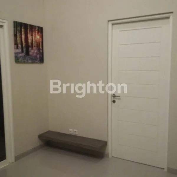 image RUMAH VPT TERAWAT CARPORT 2 MOBIL DENGAN AC DAN WATER HEATER (2)