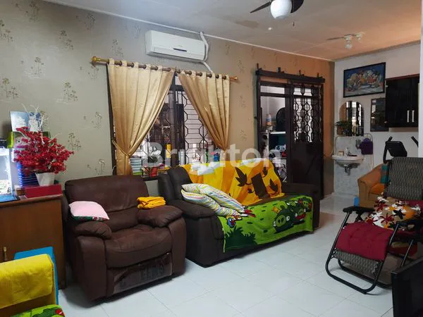 image RUMAH 1 LANTAI FULL FURNISH, SIAP HUNI DI PERUMAHAN SOLO BARU (2)